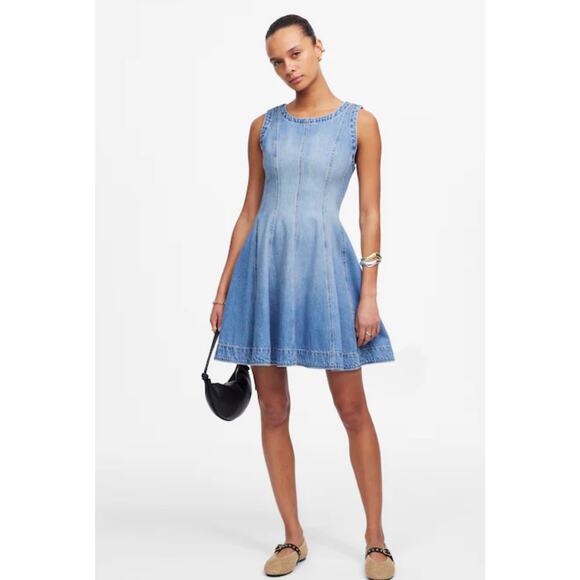 NWT Madewell Circle Mini Dress: Airy Denim Edition Ashbury Wash Size Small - Picture 1 of 9